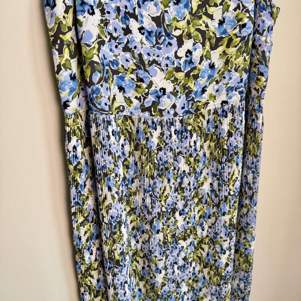 J.Jill NWT Floral Pleated Midi Dress Size M Blue Green Watercolor Sleeveless - Picture 2 of 6